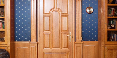 Сайт-визитка дверей под заказ "Арбуз Древо"